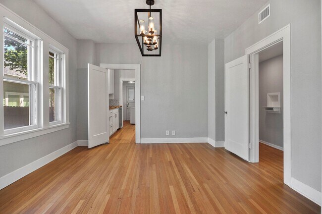 Photo - 3233 College Ave