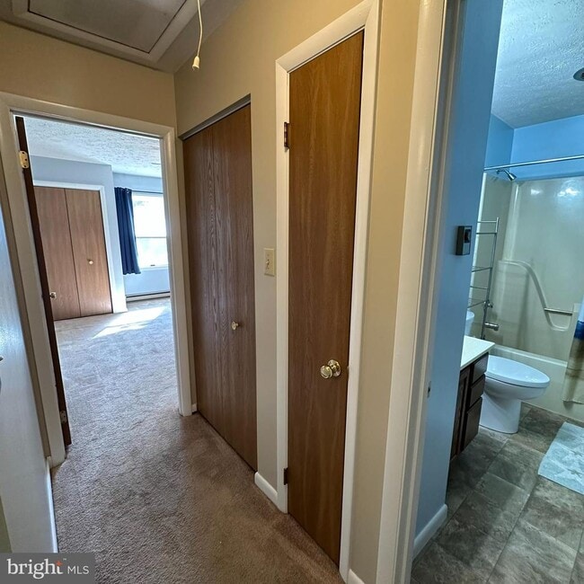 Photo - 1088 Westgate Dr