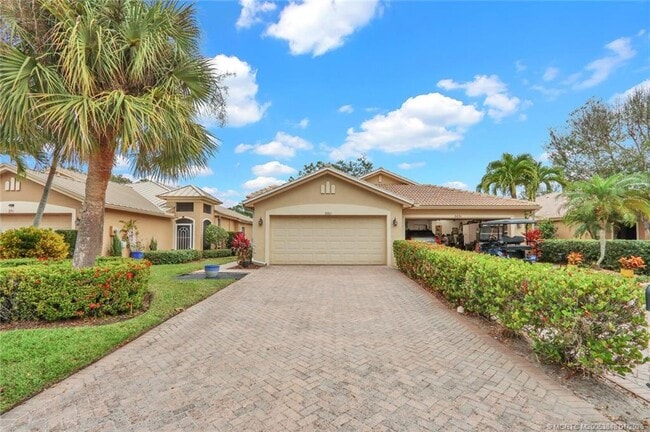 Building Photo - 3701 NW Willow Creek Dr