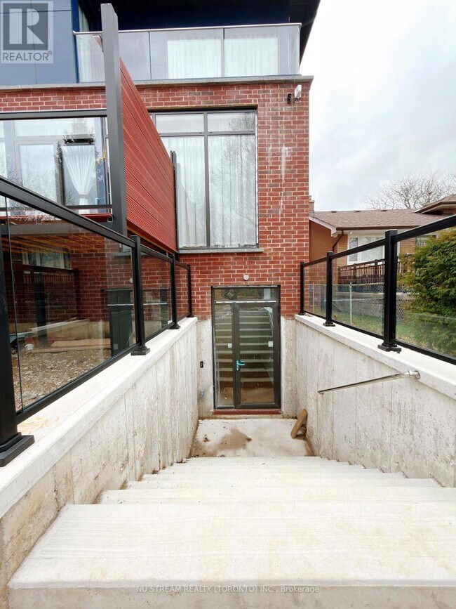 Photo - 17 Cavotti Crescent