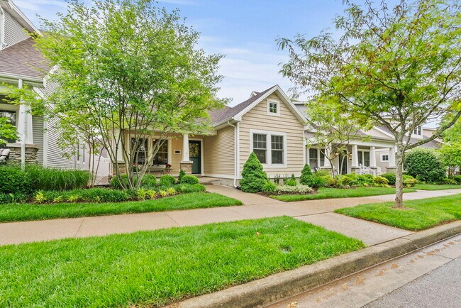 Photo - 160 Towne Center Dr