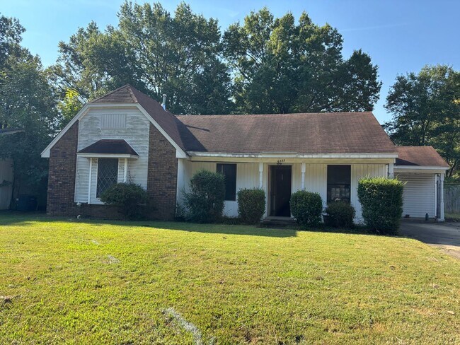 Building Photo - 6333 Green Grove Dr Rental
