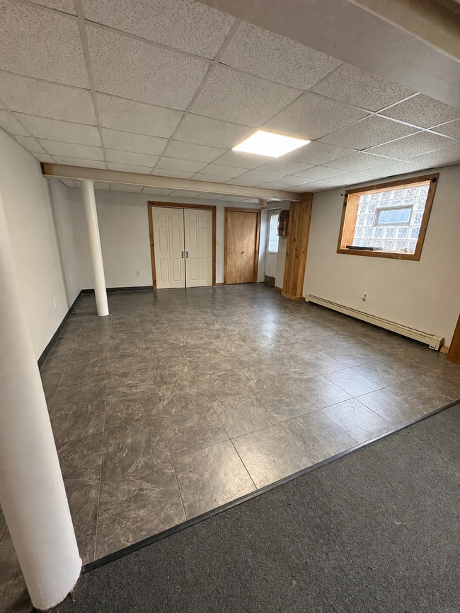 Building Photo - 2236 Brodhead Rd Unit Apartment 2
