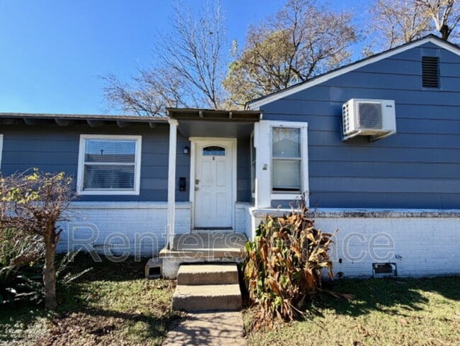 Photo - 2915 E Easton St Unit #C