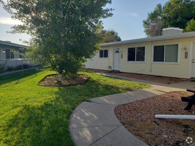 Building Photo - 3 bedroom in Billings MT 59102 Rental