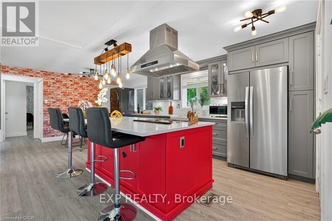 Photo - 146 Appalachian Crescent