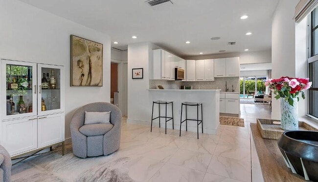 Photo - 406 35th St