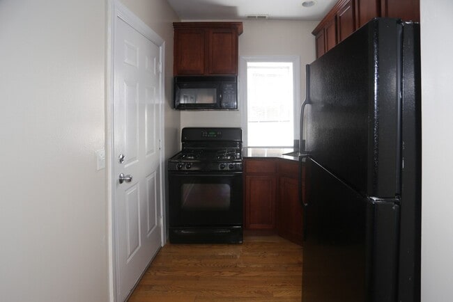 Photo - 3227 N Clifton Ave Unit A05K