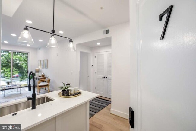 Photo - 2601 30th St NE Unit 8