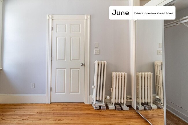 Photo - Room in Shared 5 bed/2 bath home Unit E