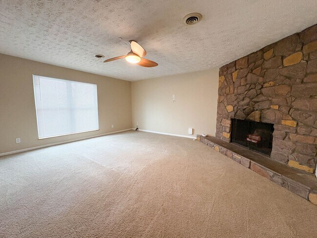 Photo - 3 Bedroom 2 Bathroom- No Pets