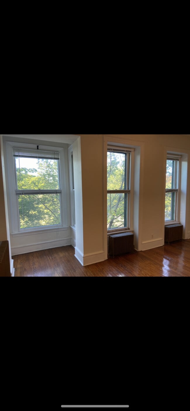 Photo - 498 Madison Ave Unit 2nd