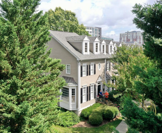 Photo - 717 McClure Dr Townhome