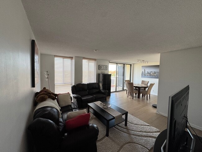 Photo - 6800 Fleetwood Rd Condo Unit #905