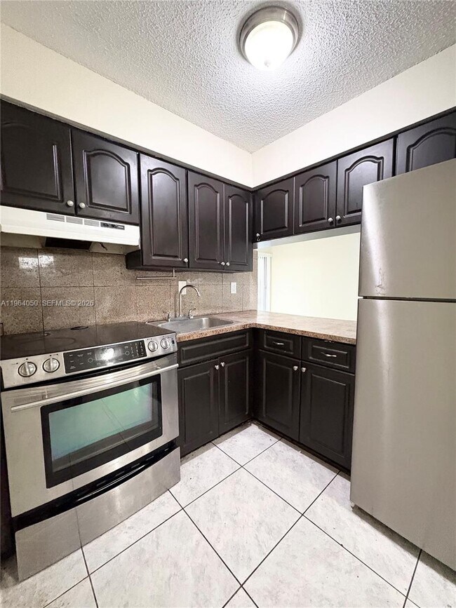 Photo - 813 SW 10th St Unidad B