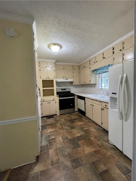 Photo - 1675 Lake Lucerne Rd SW