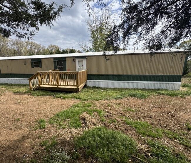 Building Photo - 330 Green Dragon Dr