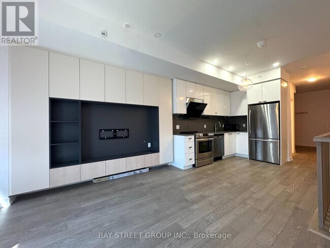 Photo - 57 Finch Ave W