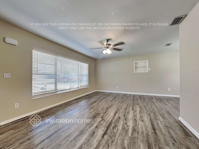 Photo - 507 Greenbay Ave