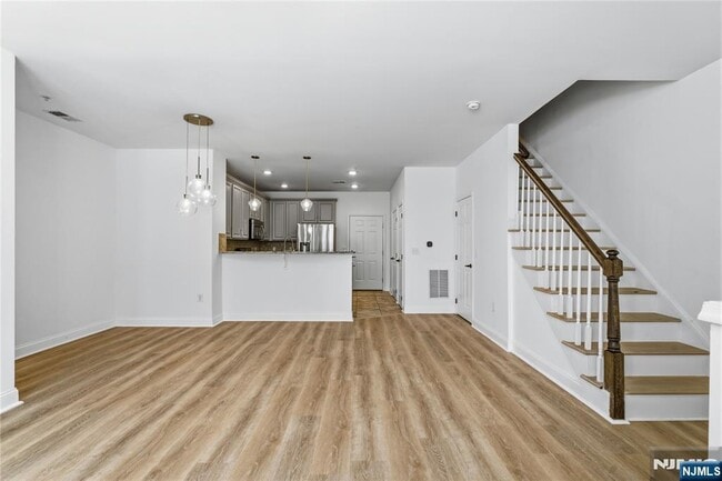 Building Photo - 25 Veterans Dr