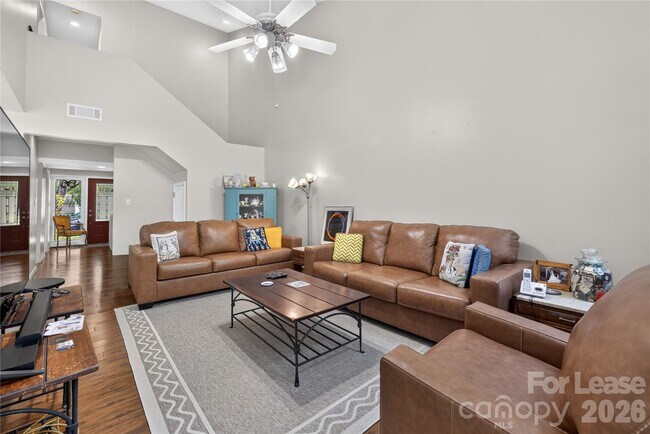 Photo - 185 Riverview Terrace