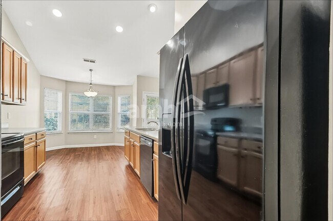Photo - 9029 Robins Nest Way