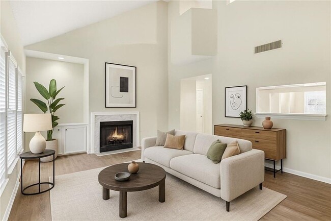 Photo - 106 Ivy Green Ln SE