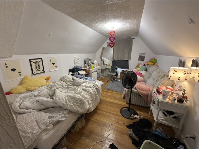 Photo - 26 Greylock Rd Unit 3