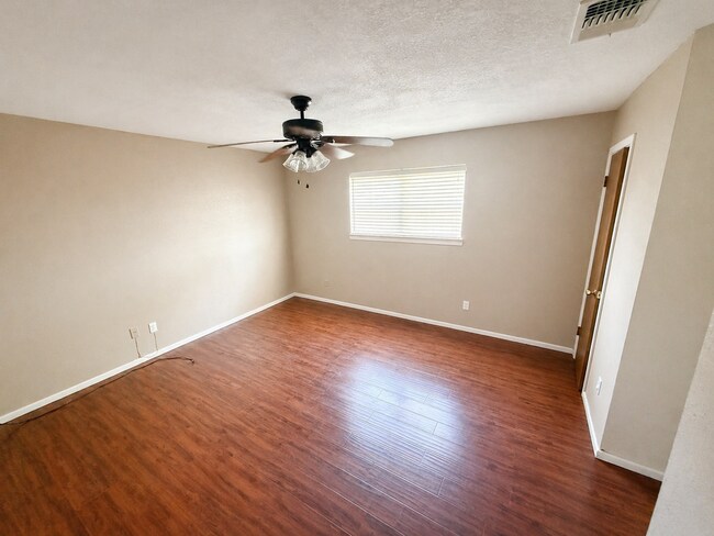 Photo - 3402 Justice Ave