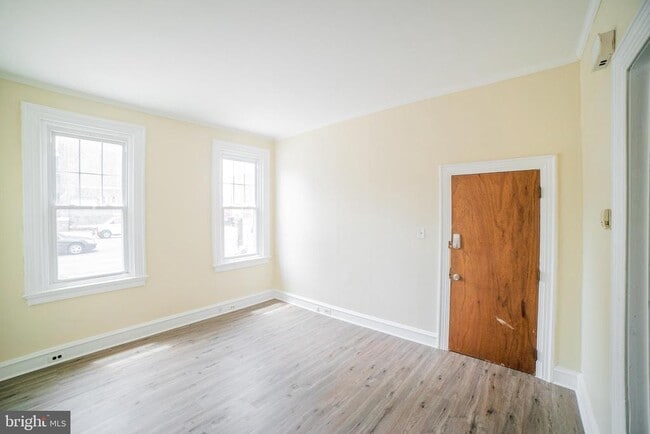 Photo - 2427 E Allegheny Ave Unit 1