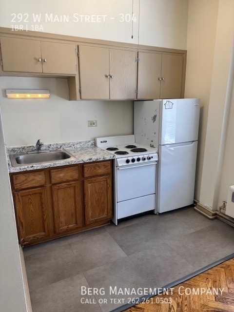 Photo - 292 W Main St Unidad 304
