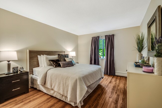 Photo - Ramblewood II