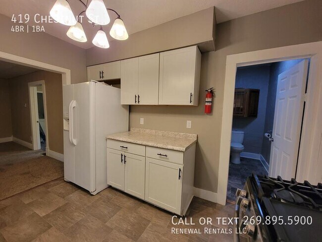 Photo - 419 Chestnut St