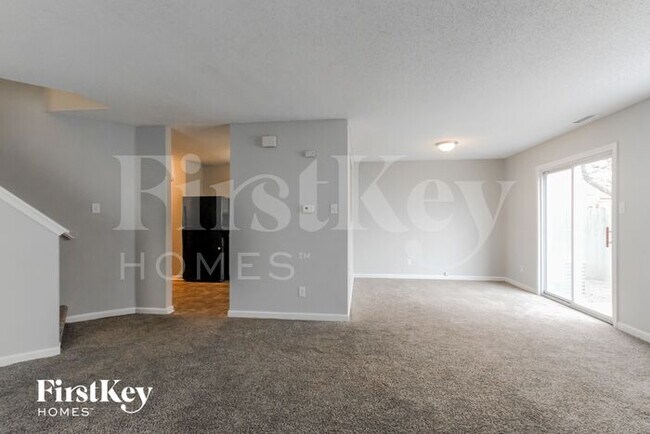 Photo - 5980 Redcliff S Ln