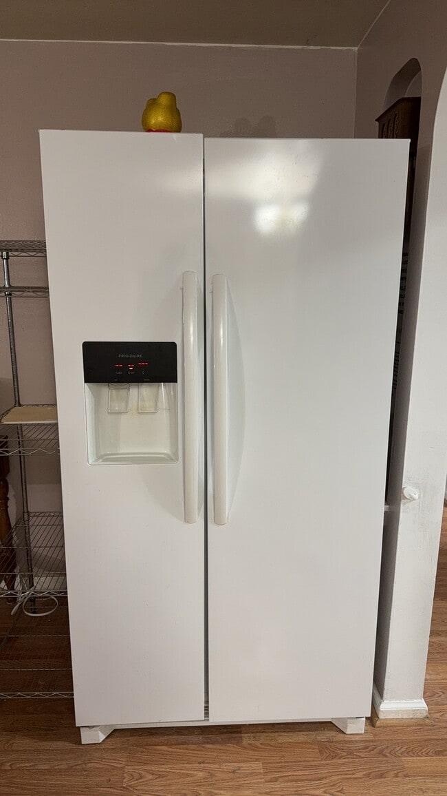 Photo - 3073 Eggert Rd