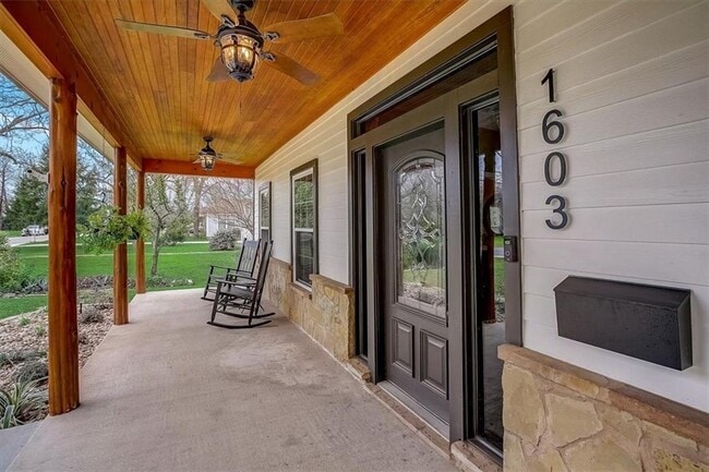 Photo - 1603 Wilson St