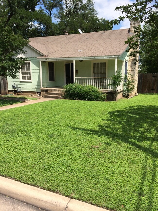 Building Photo - 3901 Willbert Rd