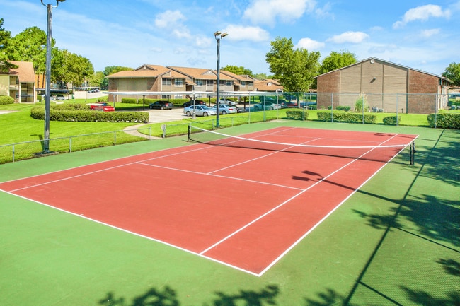 Bentley Green Apartment Homes