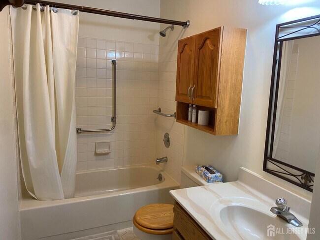 Photo - 8 Benjamin Franklin Dr Unit C