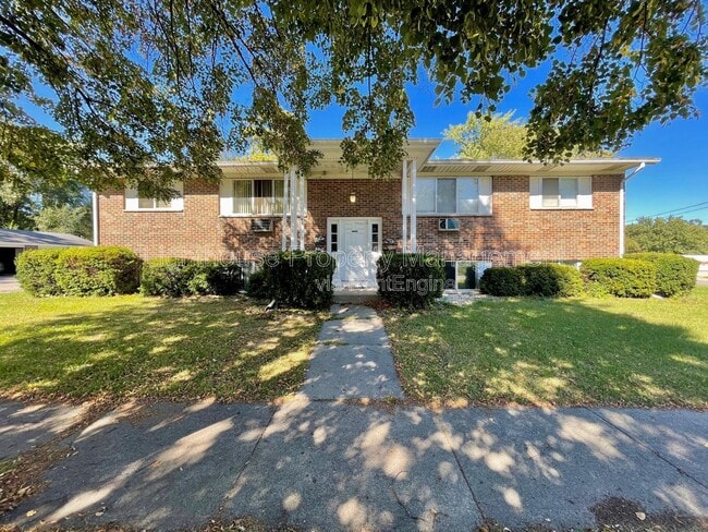 Building Photo - 143 Exchange St SE Unit B