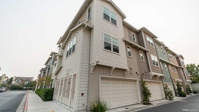 Photo - 301 Jetty Dr