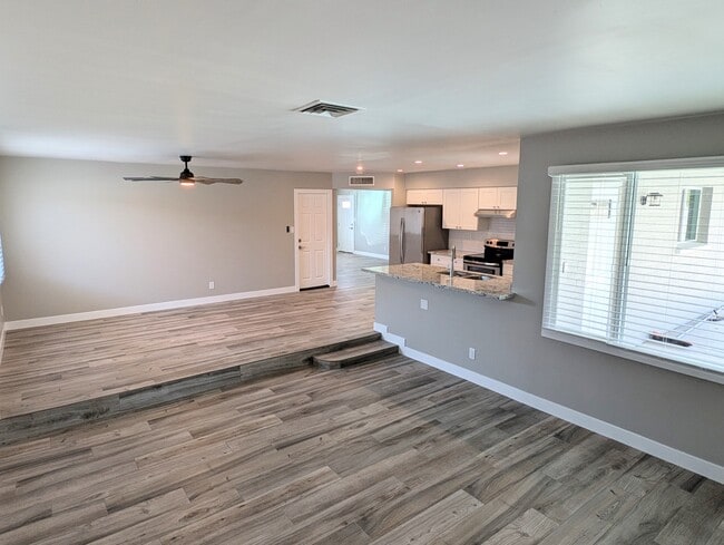 Photo - 1604 E El Parque Dr