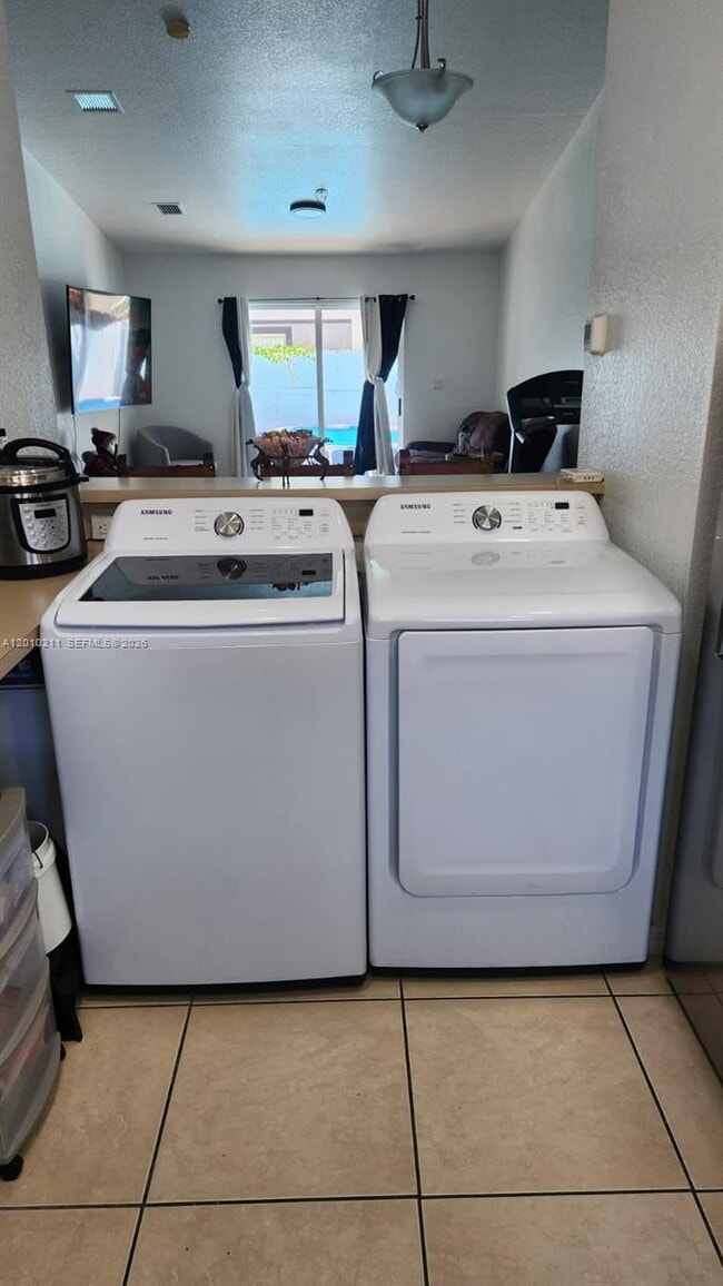 Photo - 3926 SW 48th Ave
