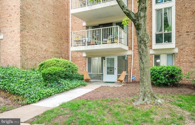 Building Photo - 2525 Huntington Ave Unit 18 Rental