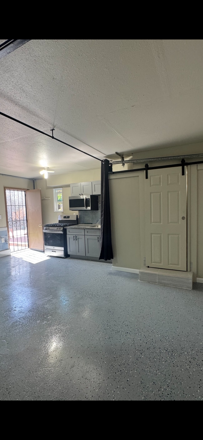 Photo - 1309 N Linwood Ave