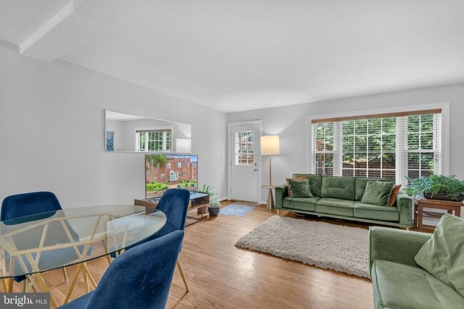 Photo - 3110 Landover St