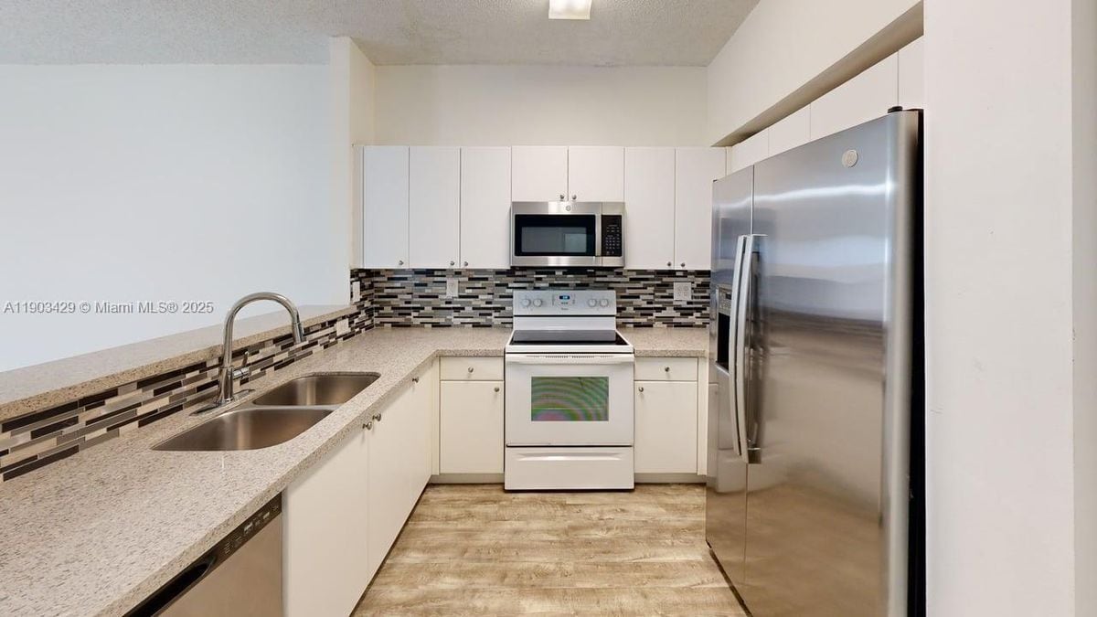 Photo - 2217 SE 23rd Ave