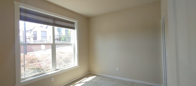 Photo - Beautiful Bull Mountain 4 Bedroom 2 1/2 Bath Home Just a Block from the Community Pool and Park!