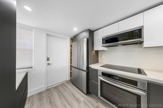 Photo - 3151 S Palm Aire Dr Unit 407