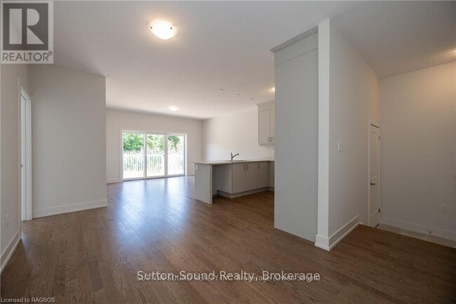 Photo - 177 Hawthorn Cres